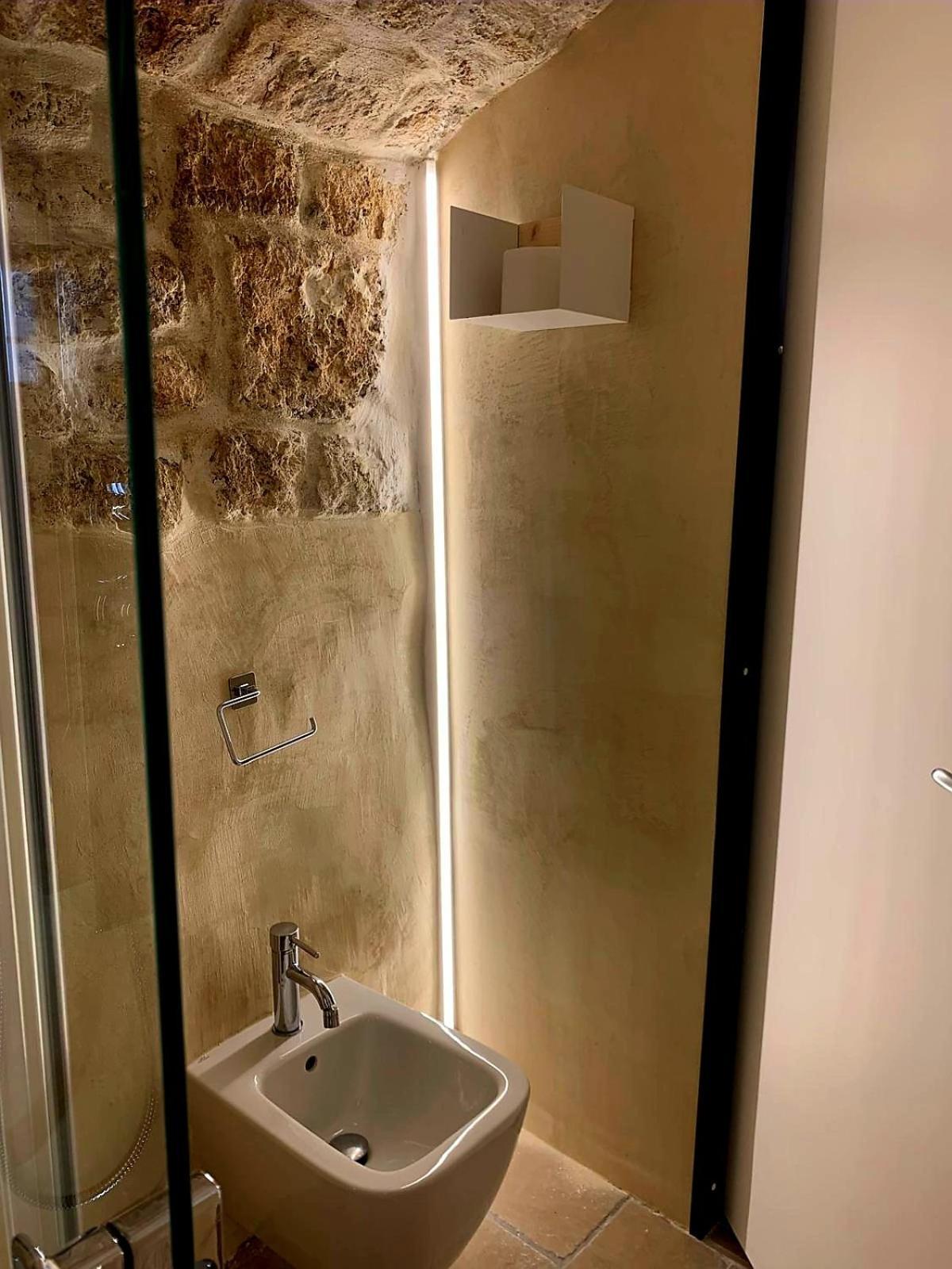 Atagio Luxury Room ออสตูนี ภายนอก รูปภาพ